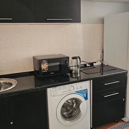 1 Comn. Quartira Centr Apartman Szemej Kültér fotó